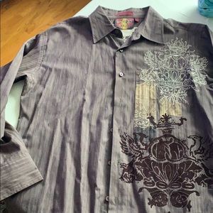Men’s light weight button down shirt. brown